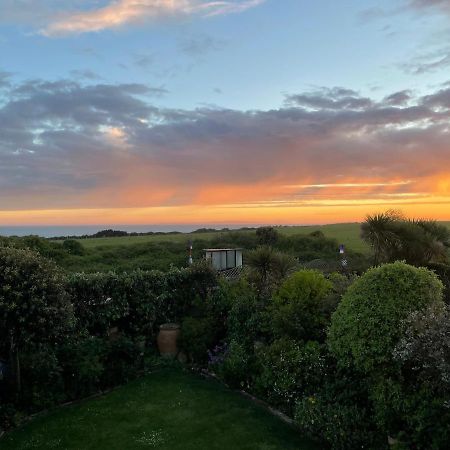 Cliff Top Garden Room Milford on Sea Exterior foto